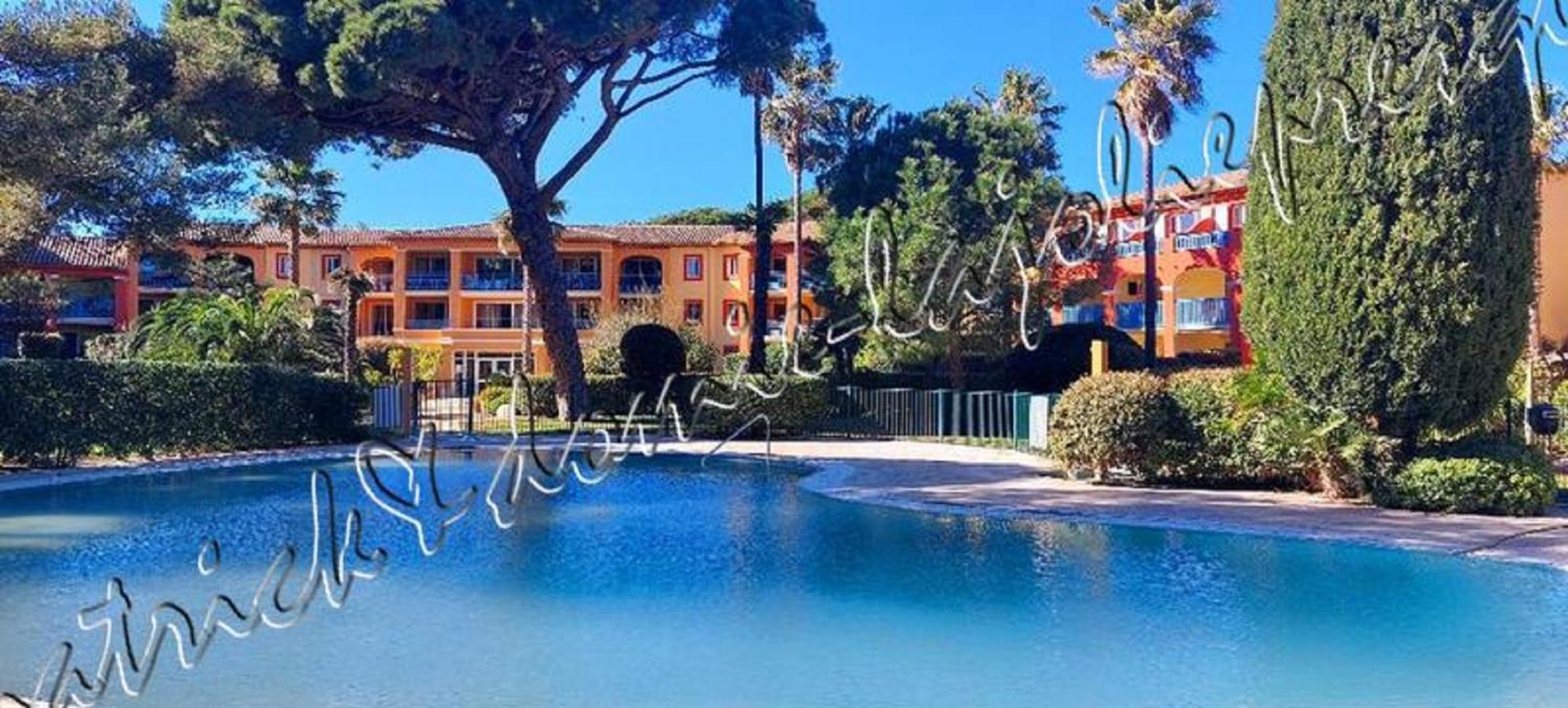 הייר Magnifique Parc De La Presqu'Ile Avec Piscine Et Plage Face A Porquerolles ! מראה חיצוני תמונה