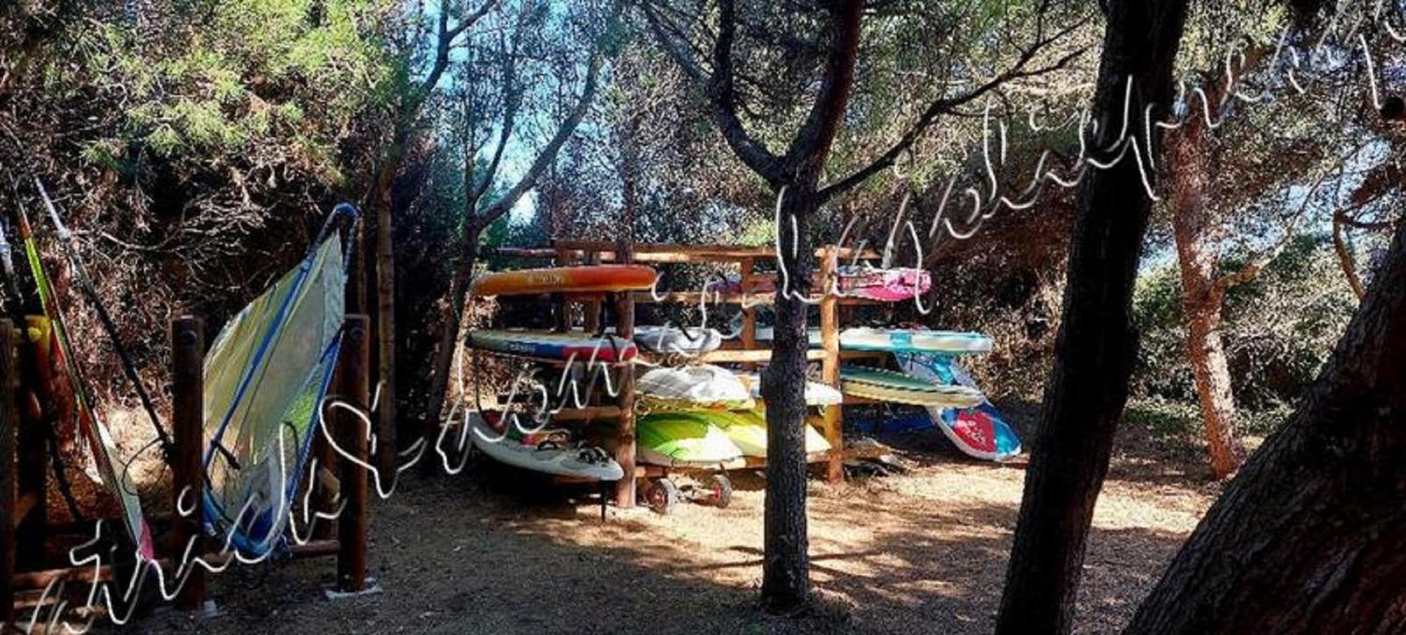 הייר Magnifique Parc De La Presqu'Ile Avec Piscine Et Plage Face A Porquerolles ! מראה חיצוני תמונה