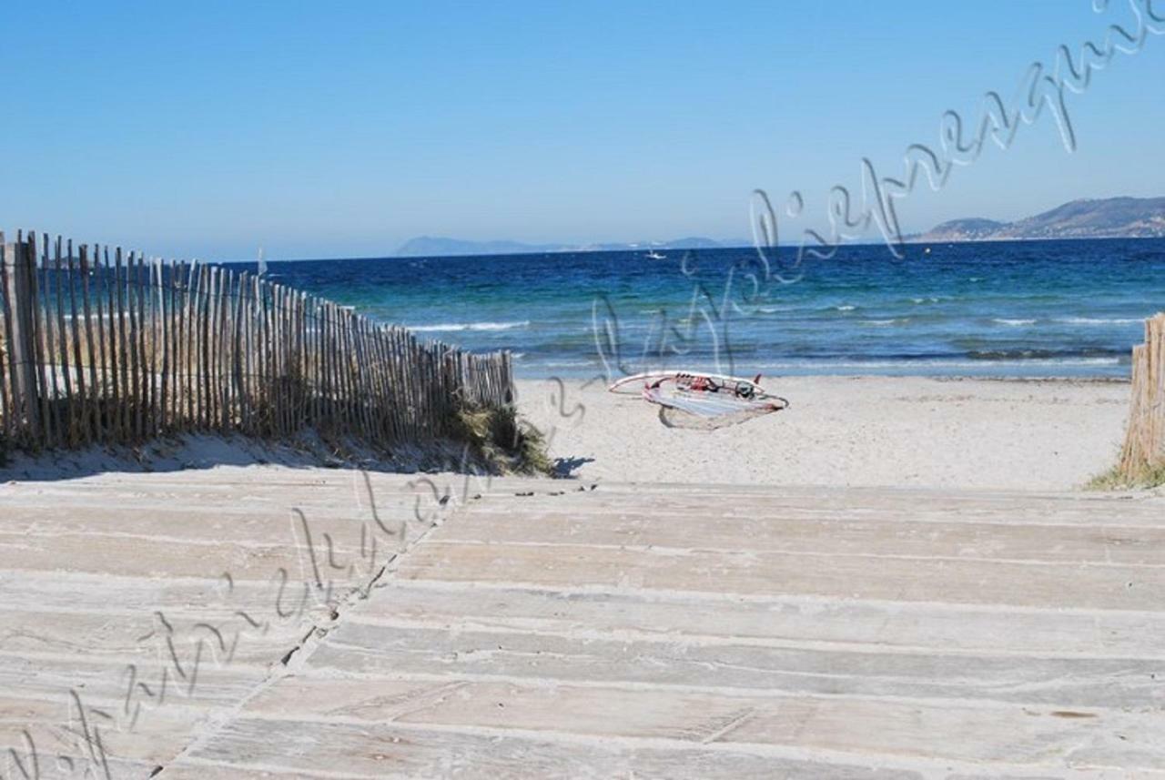 הייר Magnifique Parc De La Presqu'Ile Avec Piscine Et Plage Face A Porquerolles ! מראה חיצוני תמונה